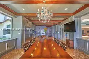 Luxury Lakeside Living in Weston’s Prestigious Windmill Ranches – image 42