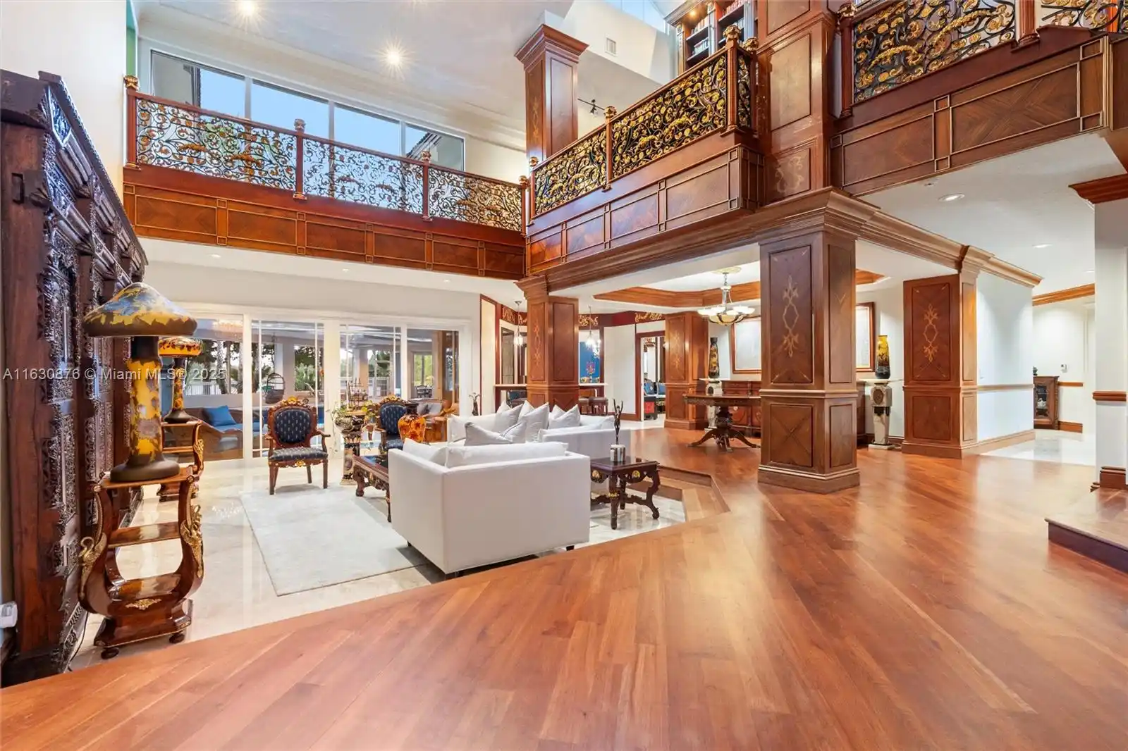 Luxury Lakeside Living in Weston’s Prestigious Windmill Ranches – image 7