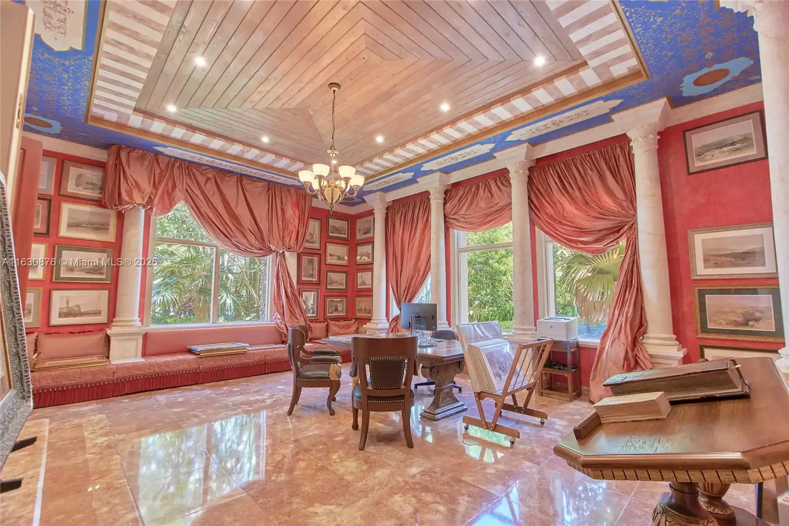Luxury Lakeside Living in Weston’s Prestigious Windmill Ranches – image 16