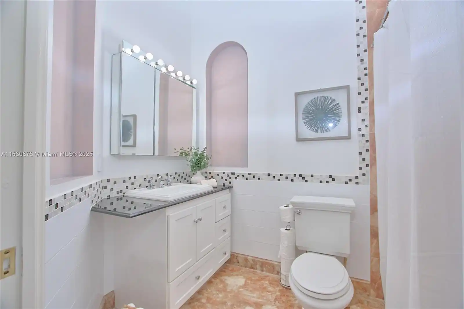 Luxury Lakeside Living in Weston’s Prestigious Windmill Ranches – image 26