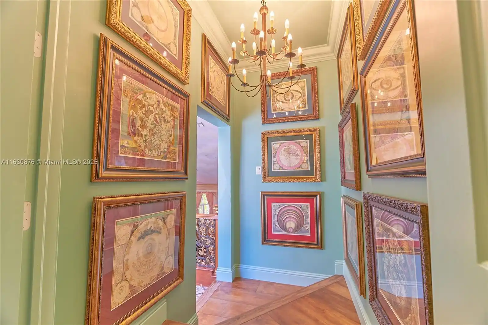 Luxury Lakeside Living in Weston’s Prestigious Windmill Ranches – image 29