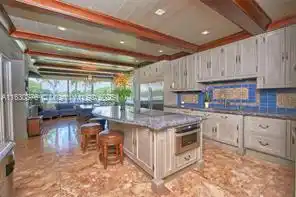 Luxury Lakeside Living in Weston’s Prestigious Windmill Ranches – image 39