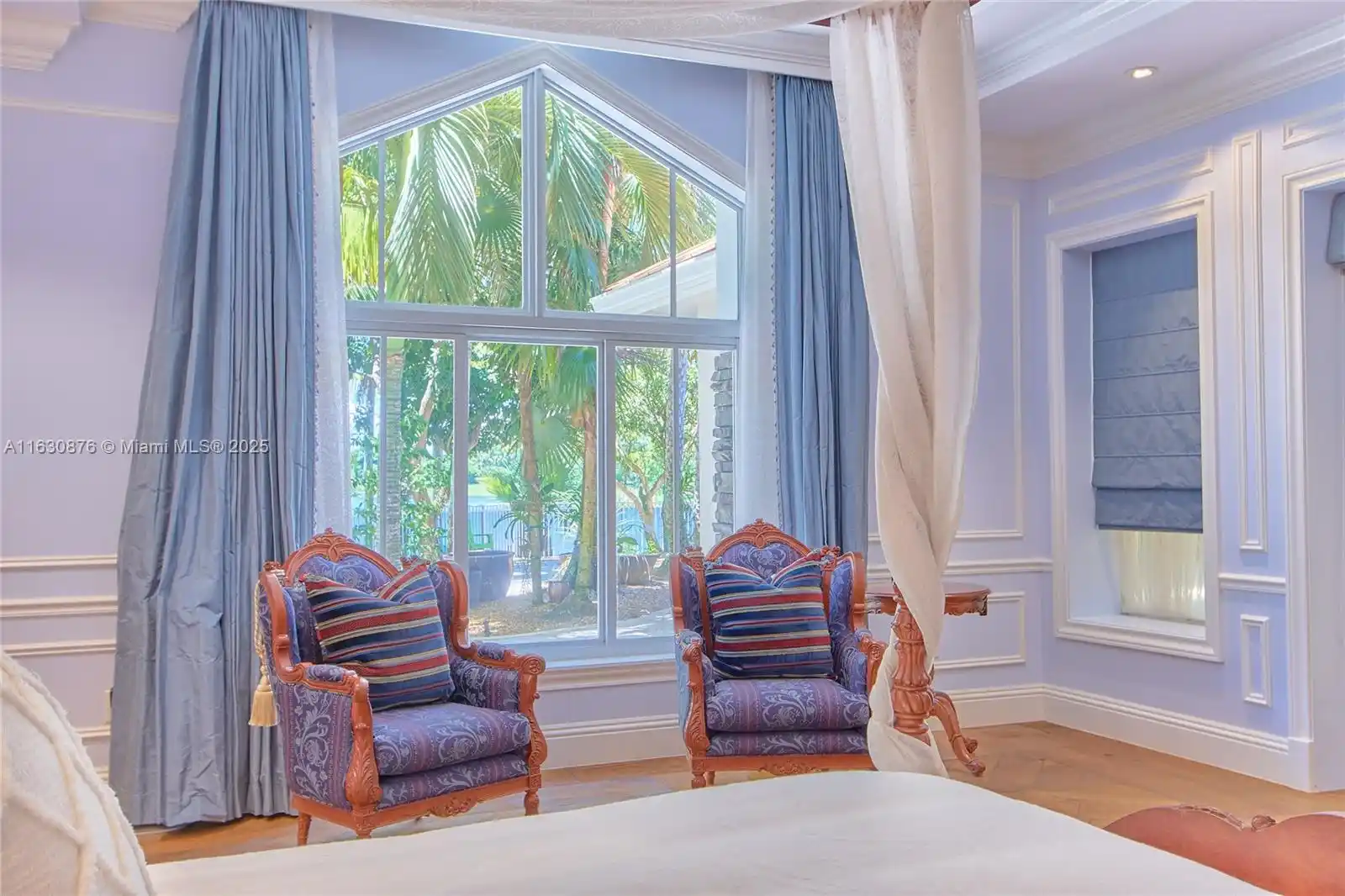 Luxury Lakeside Living in Weston’s Prestigious Windmill Ranches – image 35