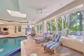 Luxury Lakeside Living in Weston’s Prestigious Windmill Ranches – image 46