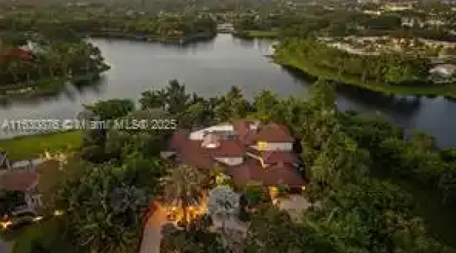 2941 Paddock Ln, Weston, Florida, 33331, United States, 7 Bedrooms Bedrooms, ,8 BathroomsBathrooms,Single family home,For Sale,Paddock Ln,1867905