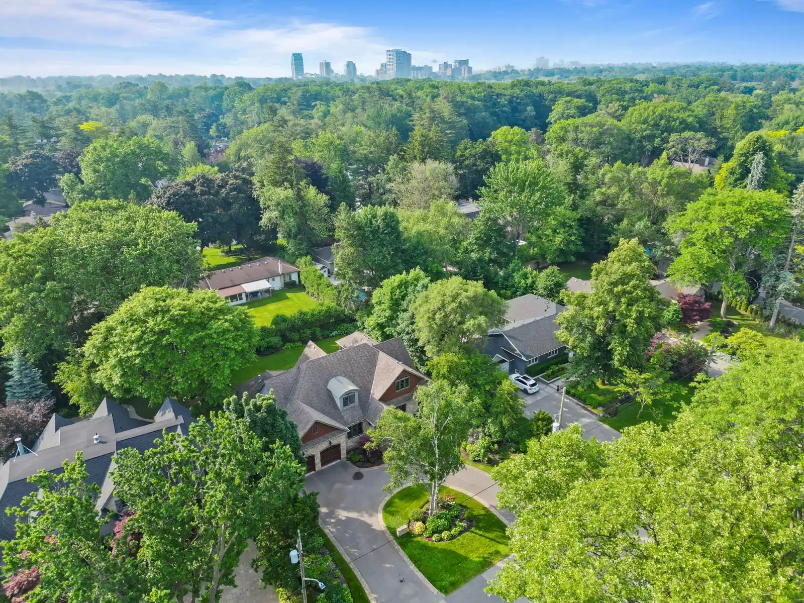 190 Maplewood Road, Mississauga (W12659750) – image 2