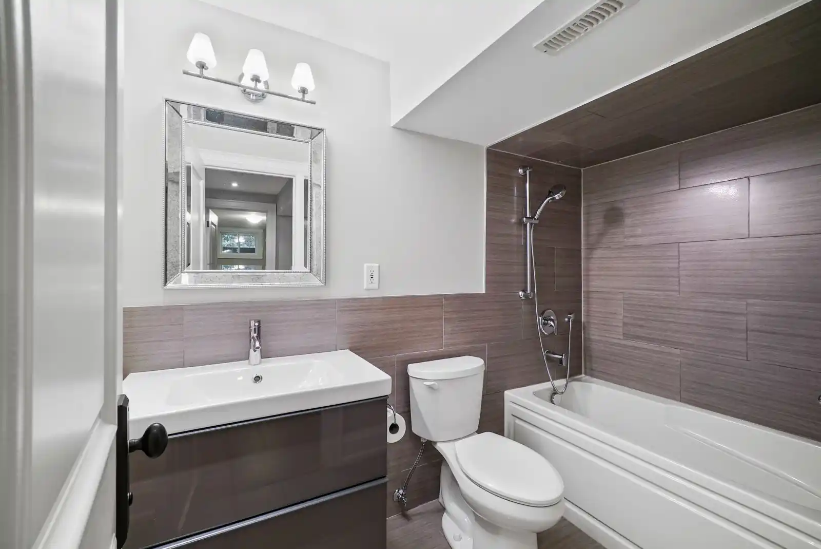 190 Maplewood Road, Mississauga (W12659750) – image 62