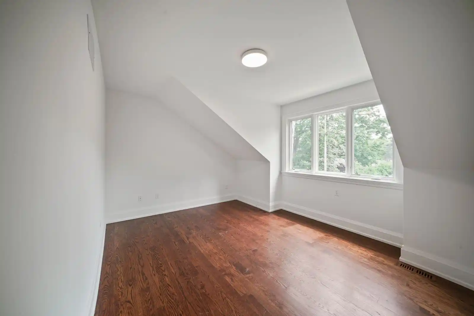 190 Maplewood Road, Mississauga (W12659750) – image 79