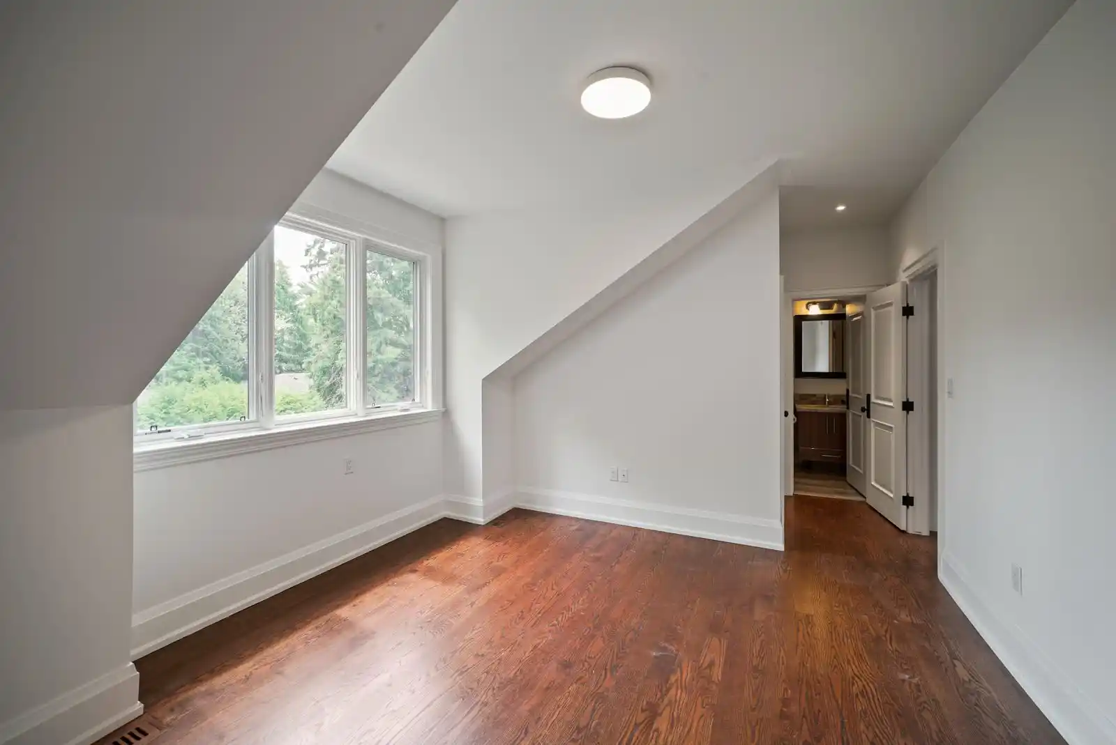 190 Maplewood Road, Mississauga (W12659750) – image 81