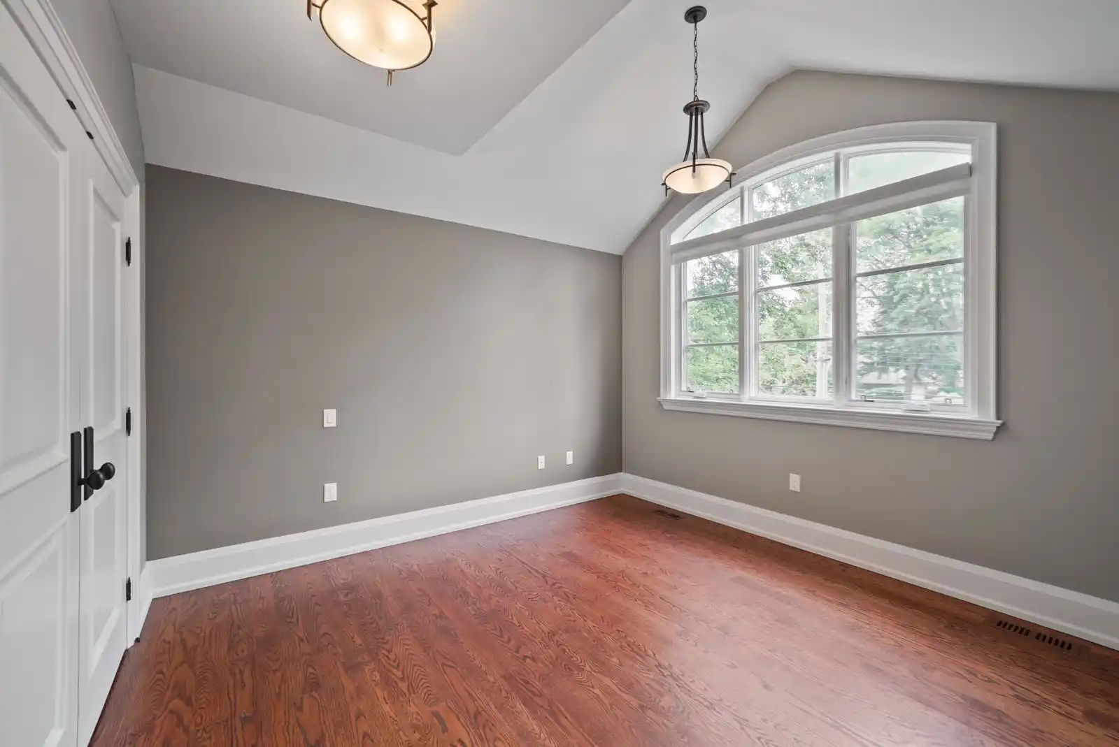 190 Maplewood Road, Mississauga (W12659750) – image 89