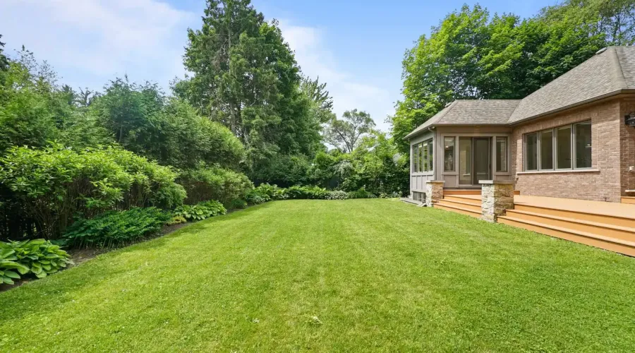 190 Maplewood Road, Mississauga, Ontario, L5G 2M6, Canada, 6 Bedrooms Bedrooms, ,6 BathroomsBathrooms,Residential,For Sale,Maplewood Road,1871837