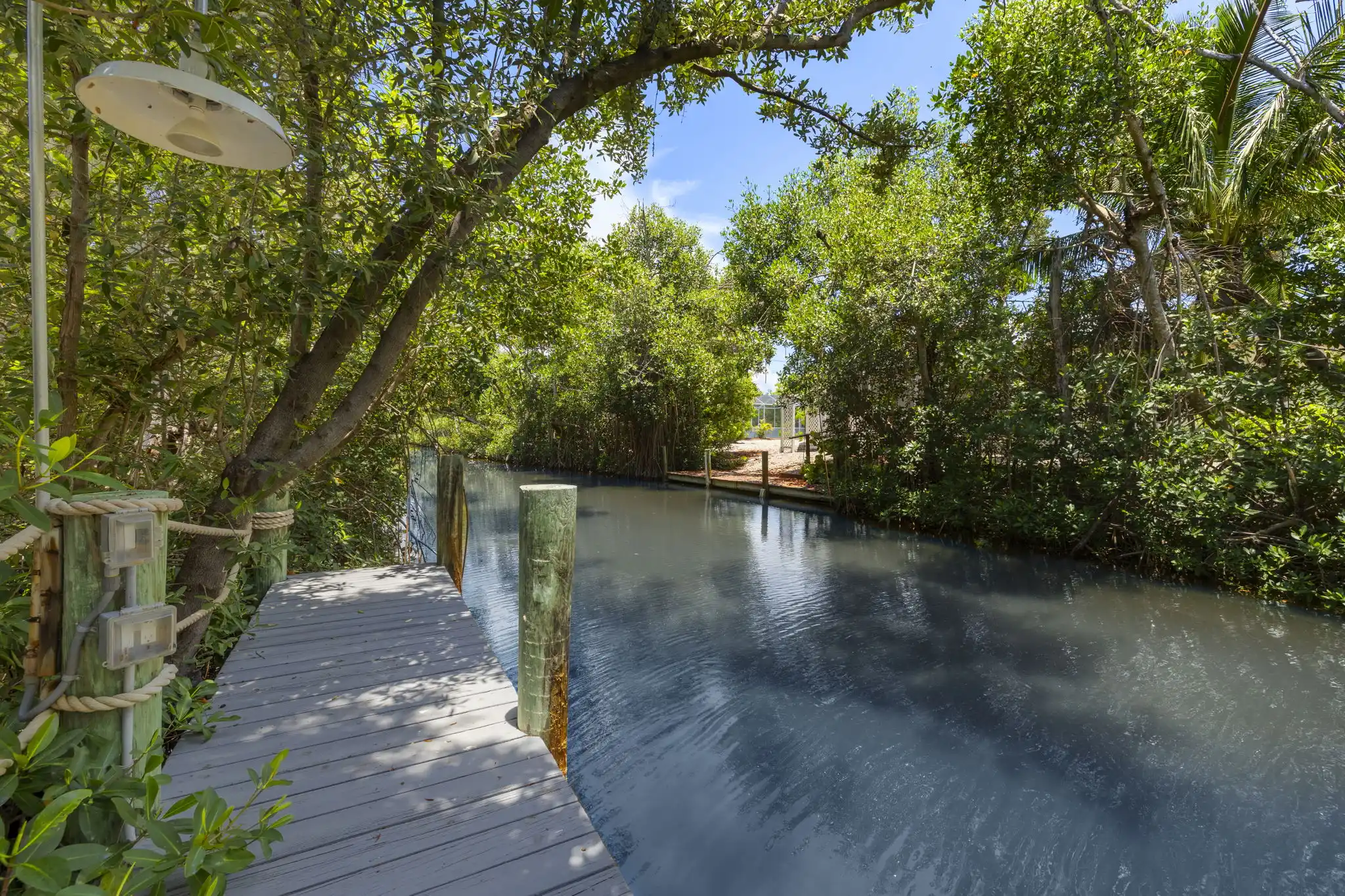 BOATING PARADISE "CONTINGENT" – image 37