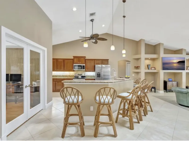 3020 SE St Lucie Boulevard – image 3