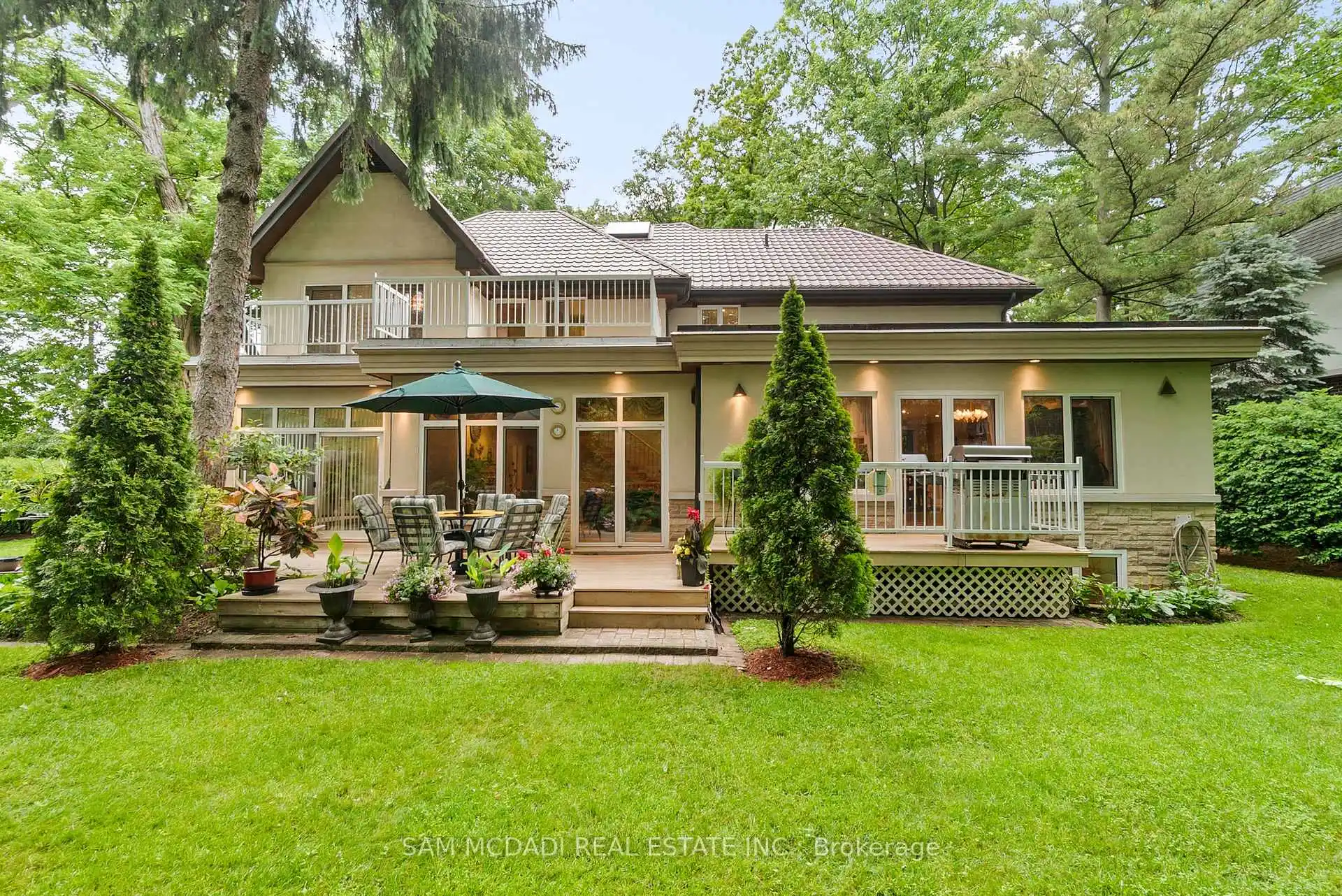 978 Tennyson Avenue, Mississauga (W12464431) – image 42