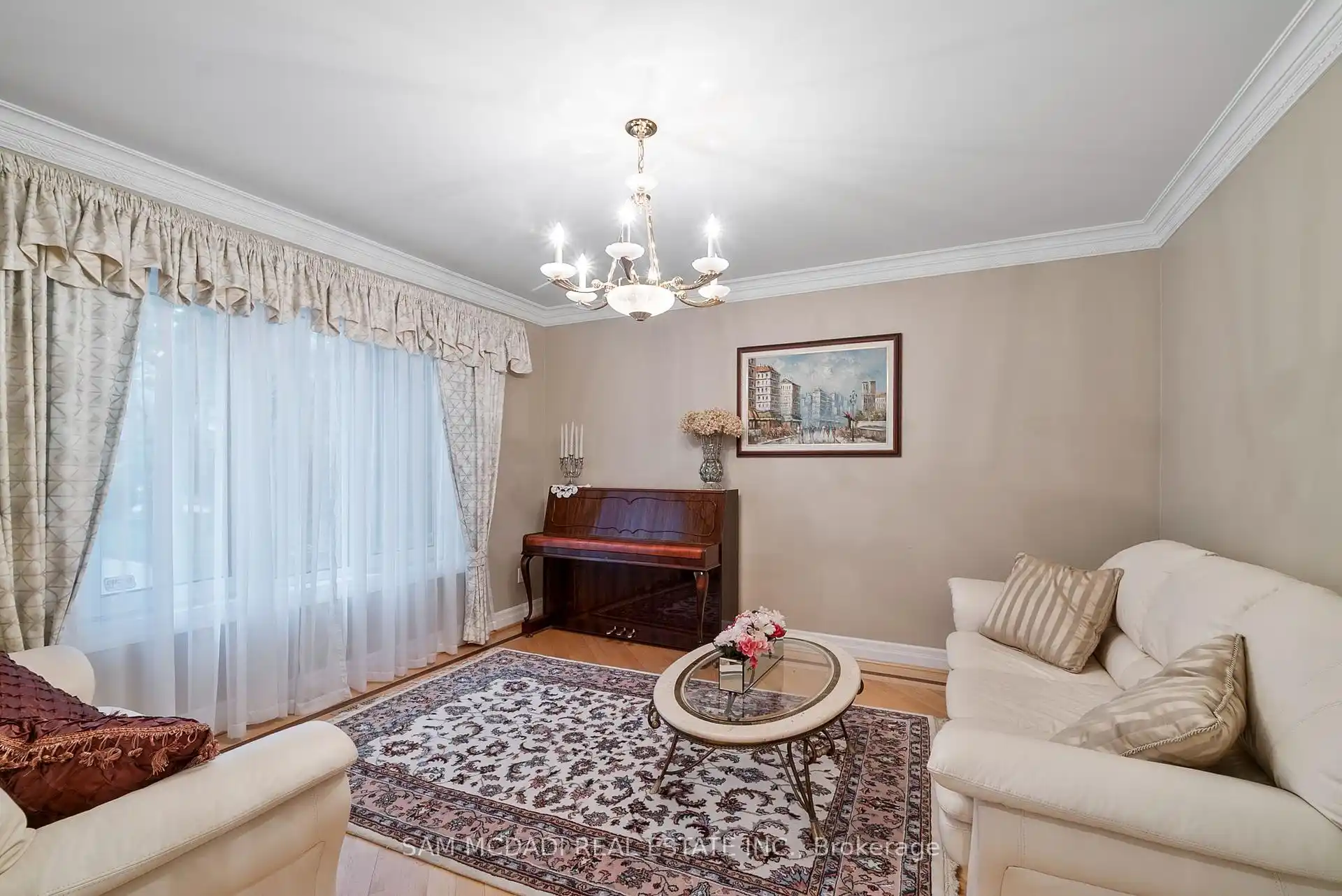 978 Tennyson Avenue, Mississauga (W12464431) – image 6