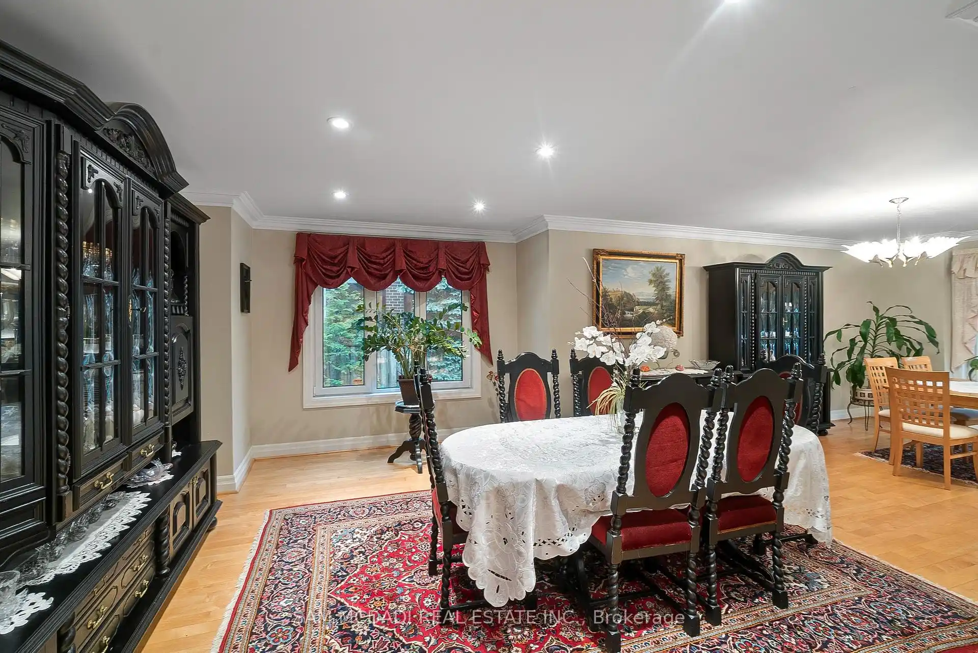 978 Tennyson Avenue, Mississauga (W12464431) – image 9