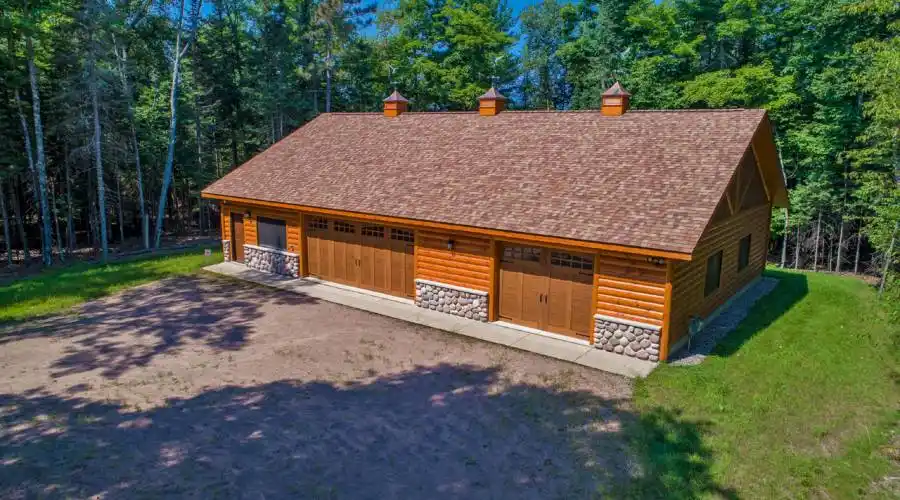 6335 Murphy Road,Land O Lakes,Wisconsin 54501,United States,6 Bedrooms Bedrooms,7 BathroomsBathrooms,Residential,Murphy Road,184134