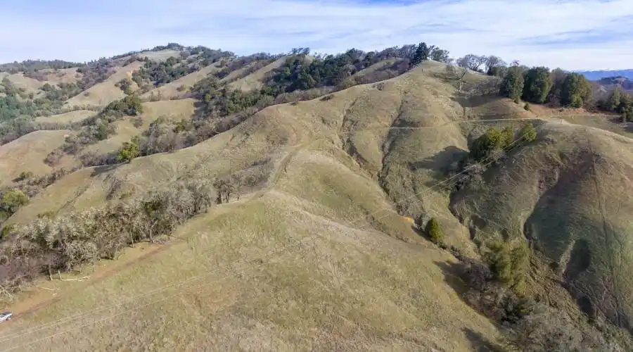 9140 Boonville Rd,Ukiah,California 95482,United States,Ranch,Boonville,185068