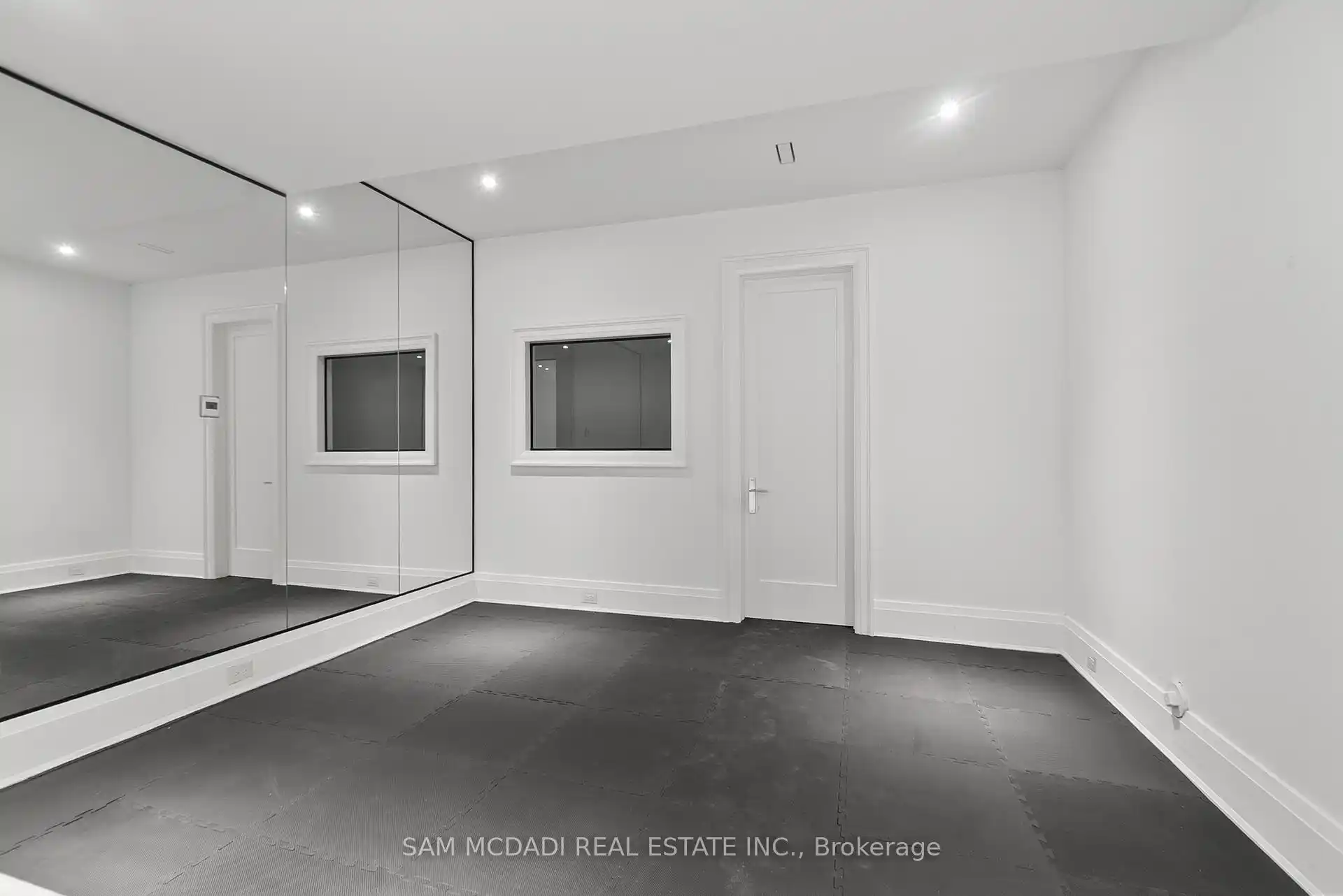 84 Pebbleridge Place, Oakville (W12792798) – image 39