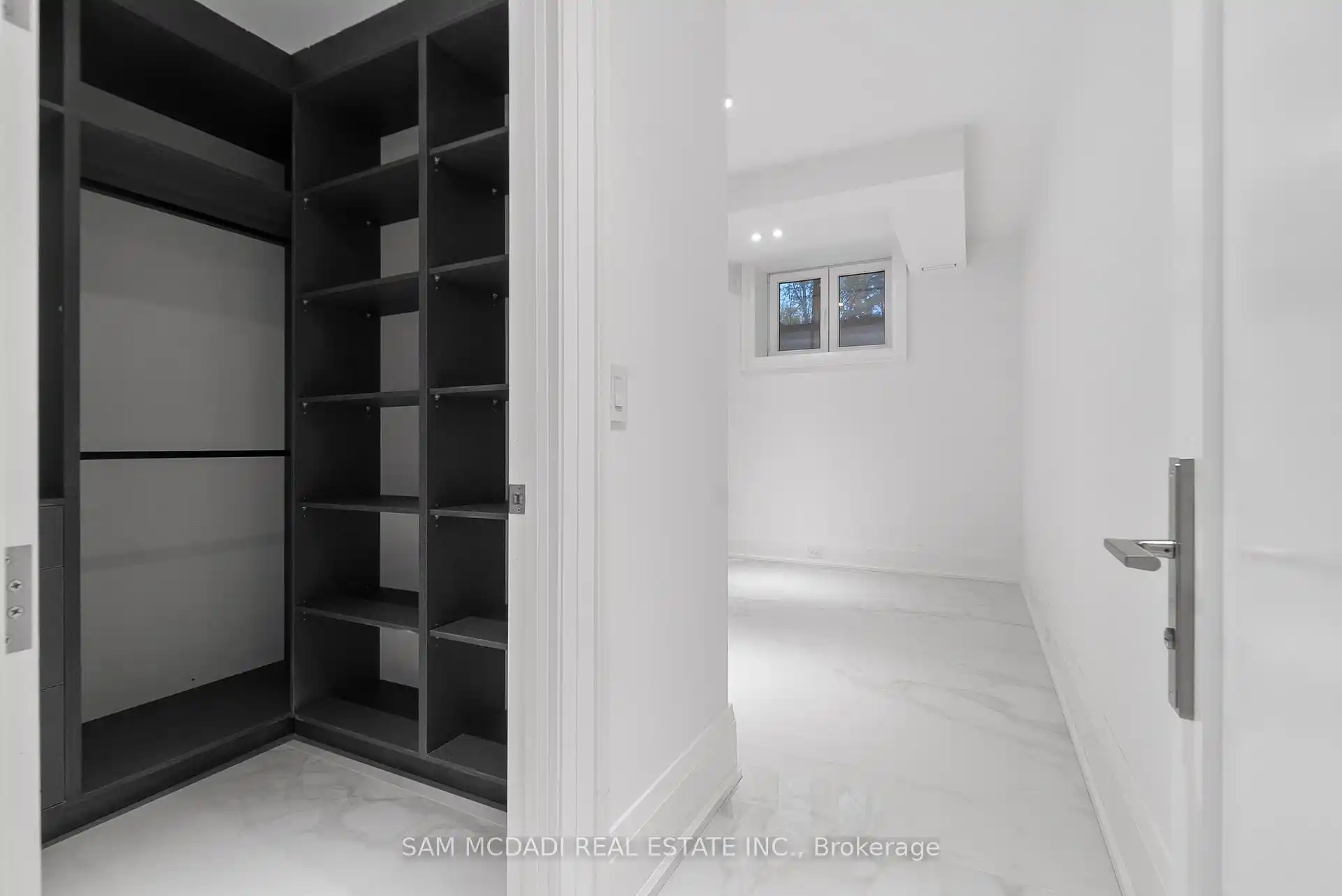 84 Pebbleridge Place, Oakville (W12792798) – image 41