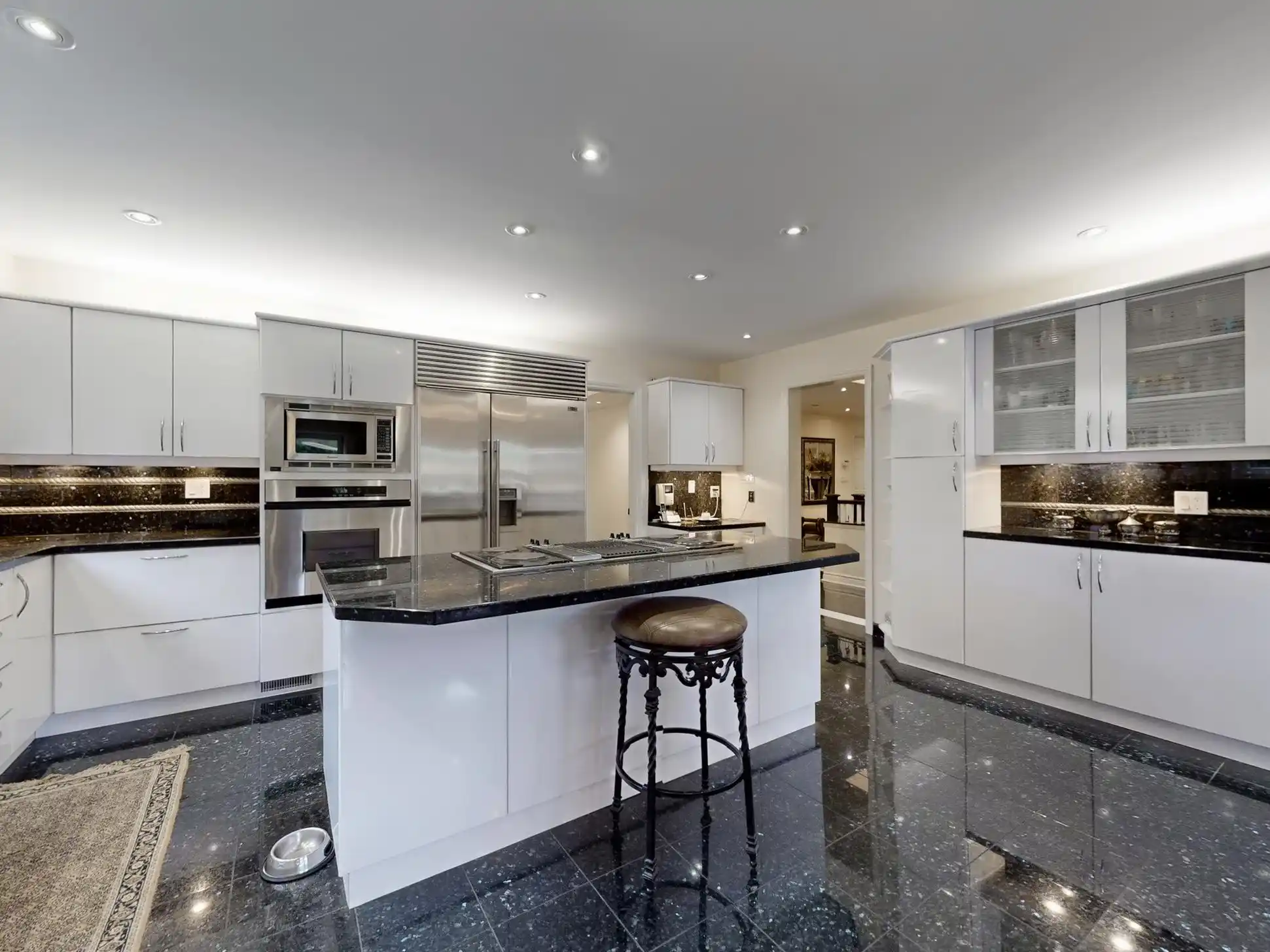 788 Woodland Acres Cres, Vaughan ON, L6A 1G2 – image 13