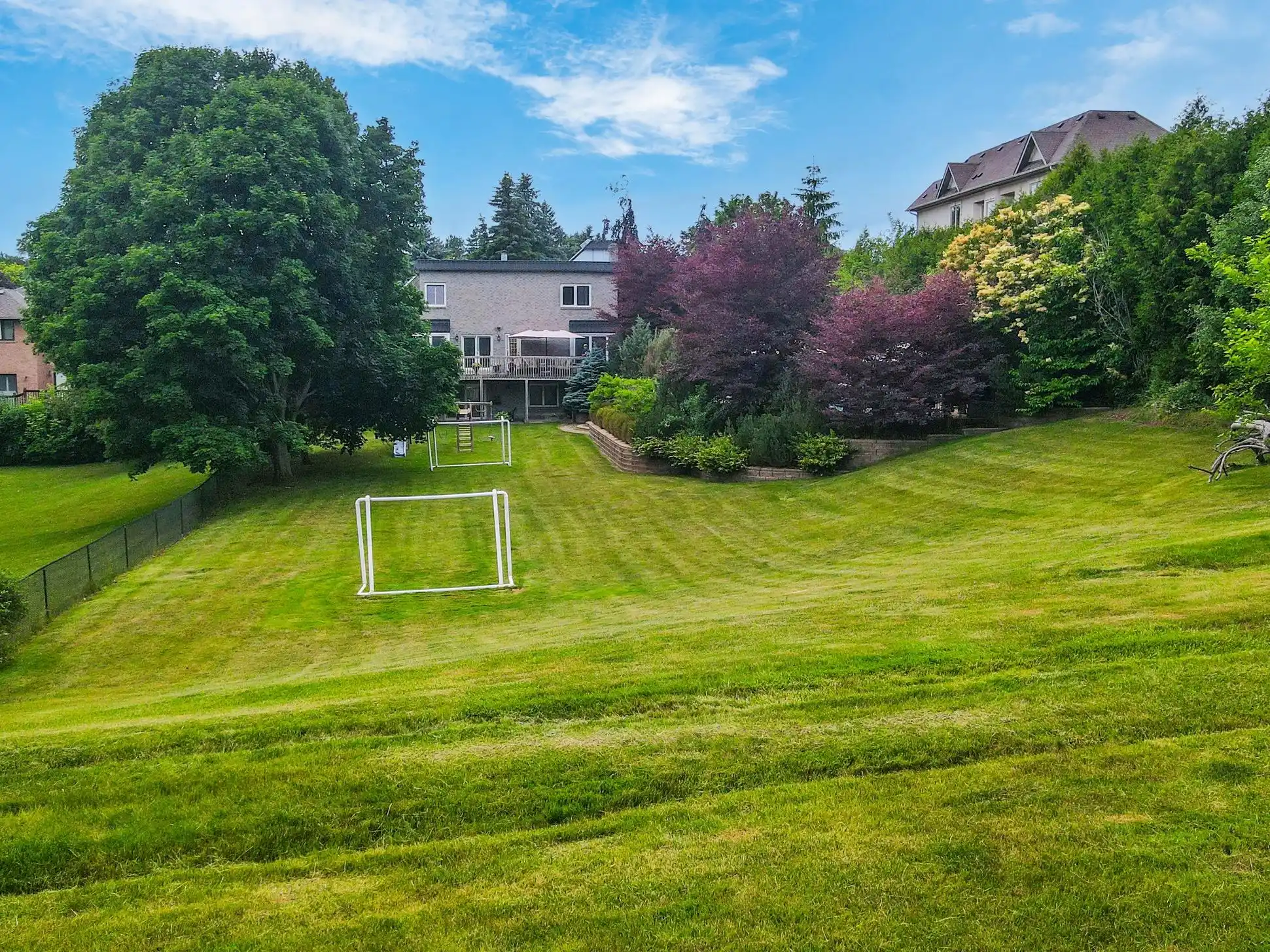 788 Woodland Acres Cres, Vaughan ON, L6A 1G2 – image 4