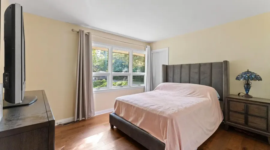 415 Country Club Crescent 415 Country Club Crescent, Mississauga, Ontario, L5J 2P9, Canada, 3 Bedrooms Bedrooms, ,2 BathroomsBathrooms,Residential,For Sale,415 Country Club Crescent,1908176