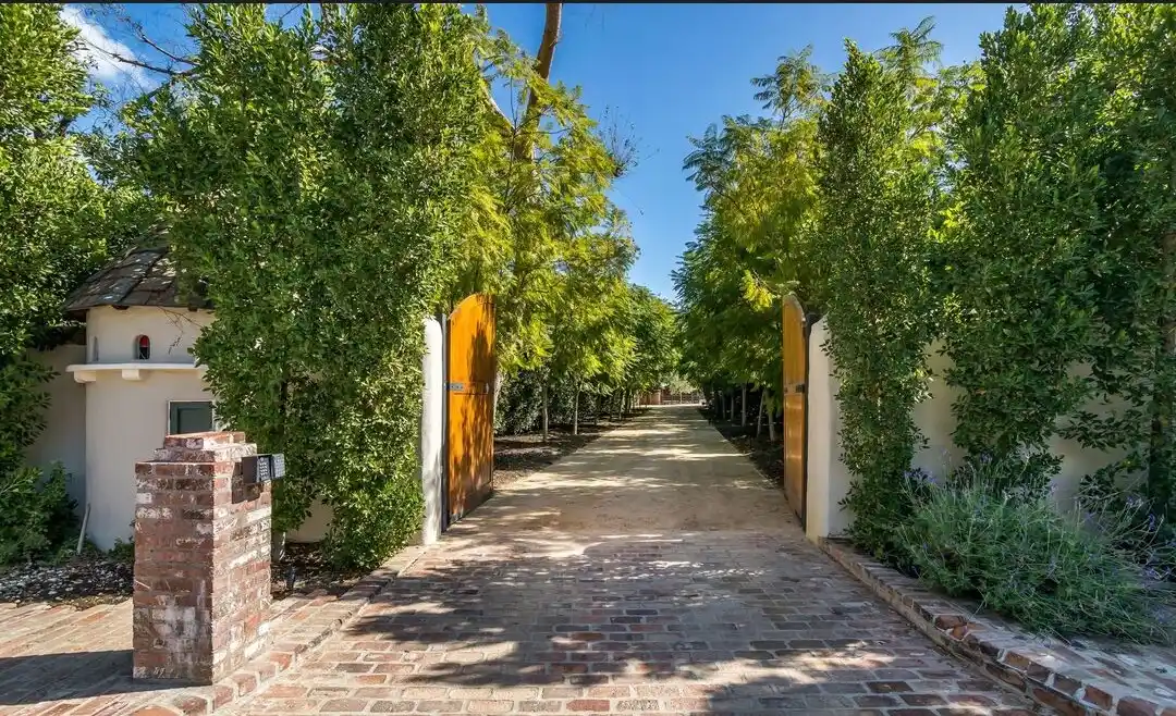 4750 Encino Avenue, Encino, CA 91316 – image 4