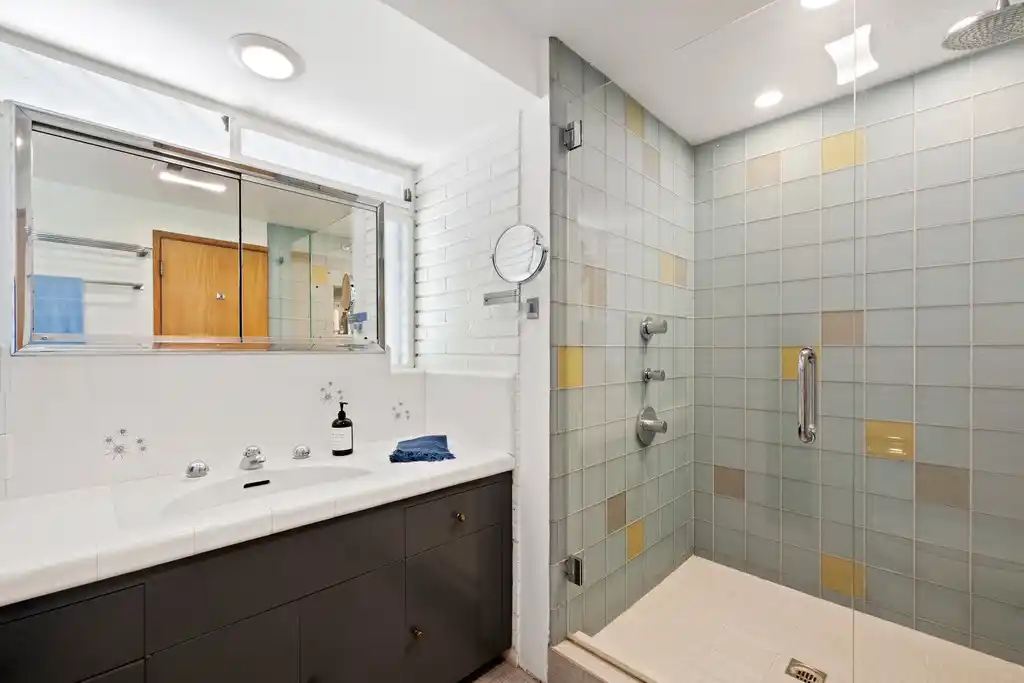 4750 Encino Avenue, Encino, CA 91316 – image 48