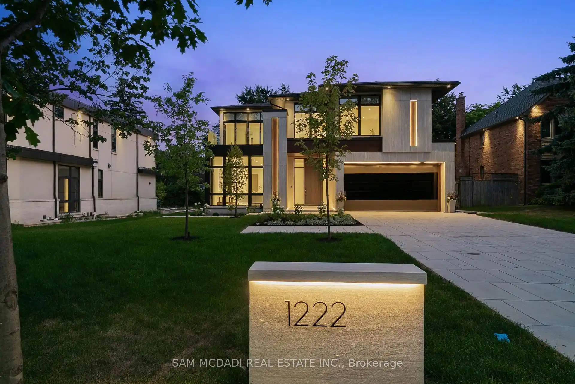 Luxurious Lorne Park Residence 4+1Br 7Bath, Mississauga – image 1