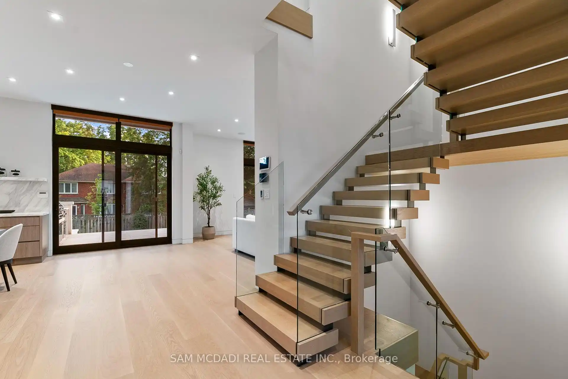 Luxurious Lorne Park Residence 4+1Br 7Bath, Mississauga – image 11