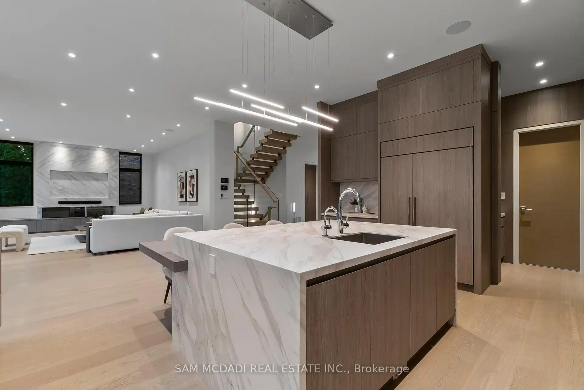 Luxurious Lorne Park Residence 4+1Br 7Bath, Mississauga – image 18