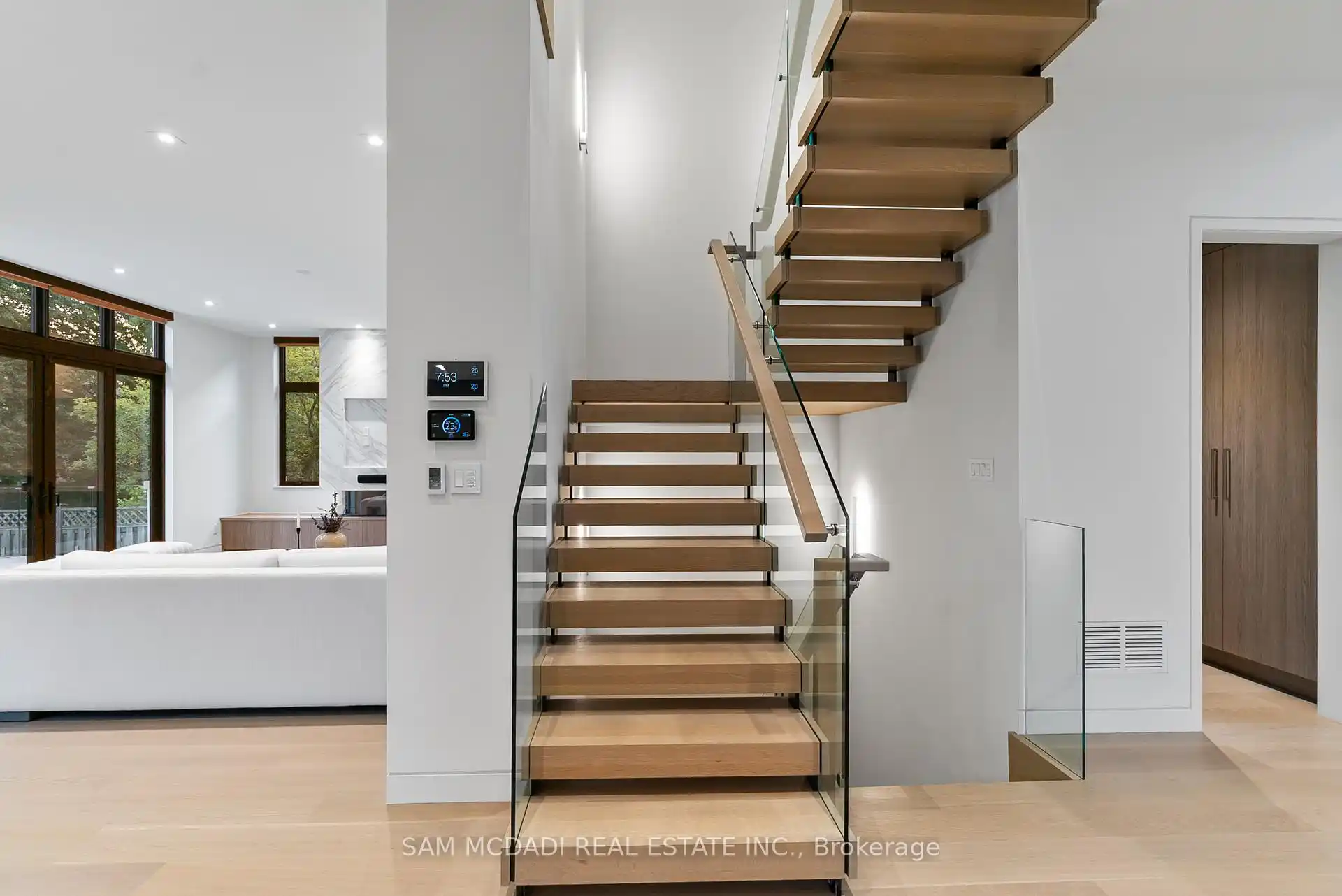 Luxurious Lorne Park Residence 4+1Br 7Bath, Mississauga – image 23