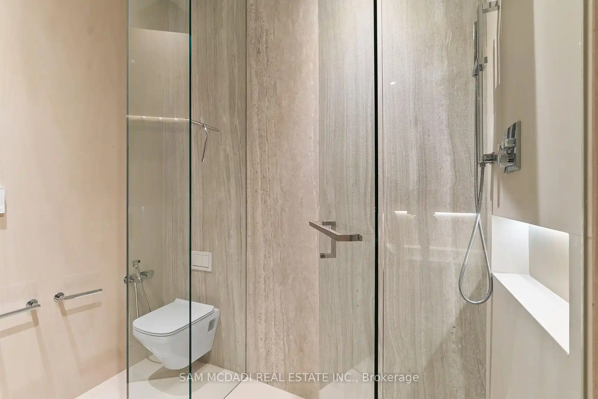 Luxurious Lorne Park Residence 4+1Br 7Bath, Mississauga – image 33