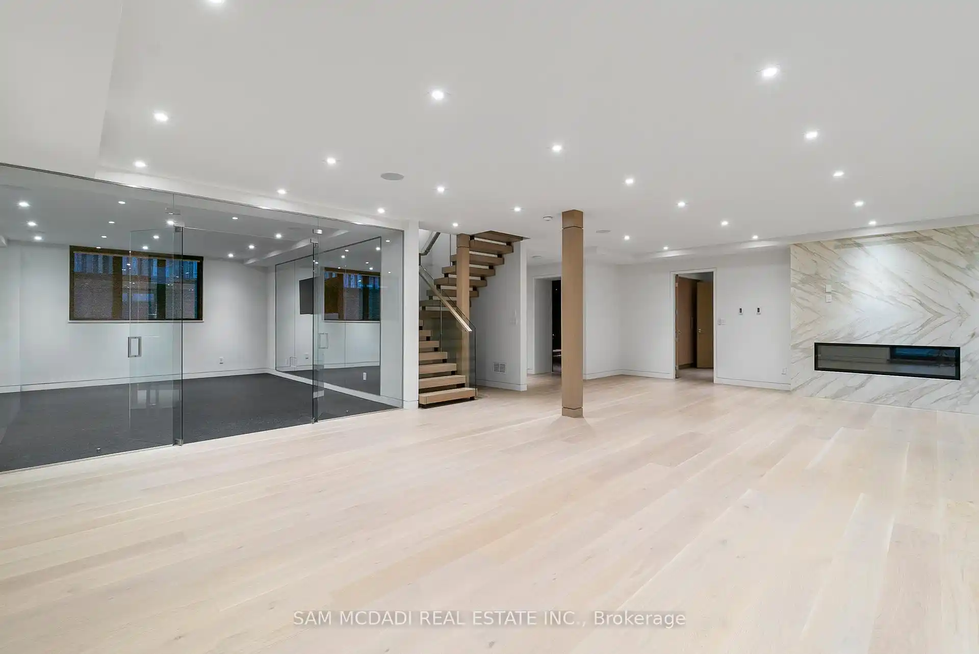 Luxurious Lorne Park Residence 4+1Br 7Bath, Mississauga – image 36
