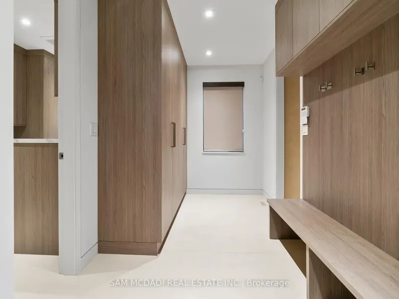 Luxurious Lorne Park Residence 4+1Br 7Bath, Mississauga – image 10