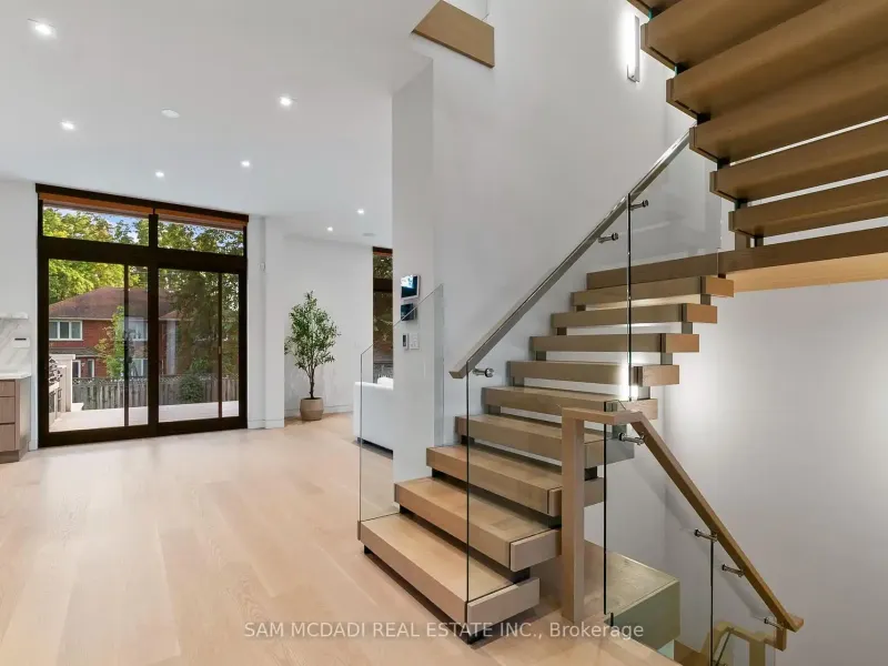 Luxurious Lorne Park Residence 4+1Br 7Bath, Mississauga – image 11