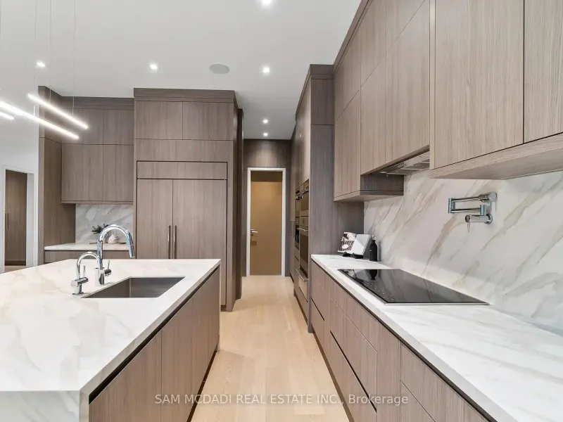 Luxurious Lorne Park Residence 4+1Br 7Bath, Mississauga – image 17
