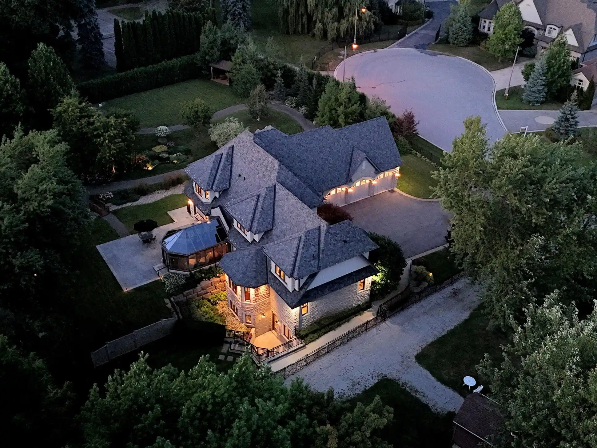 12 Macleod Estate Crt, Richmond Hill, Ontario – image 47