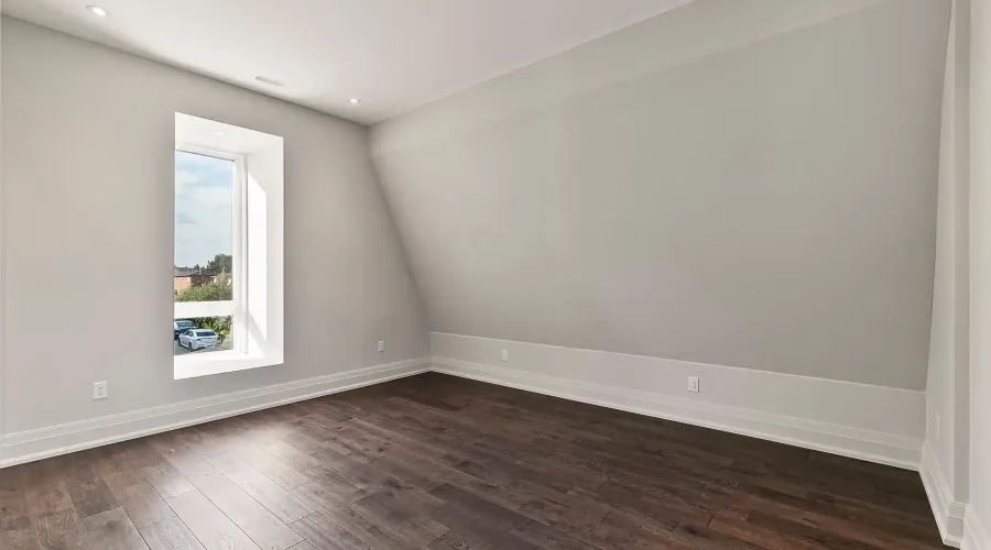 321 Morden Road, Oakville, Ontario, L6K 2S6, Canada, 4 Bedrooms Bedrooms, ,7 BathroomsBathrooms,Residential,For Sale,1922754