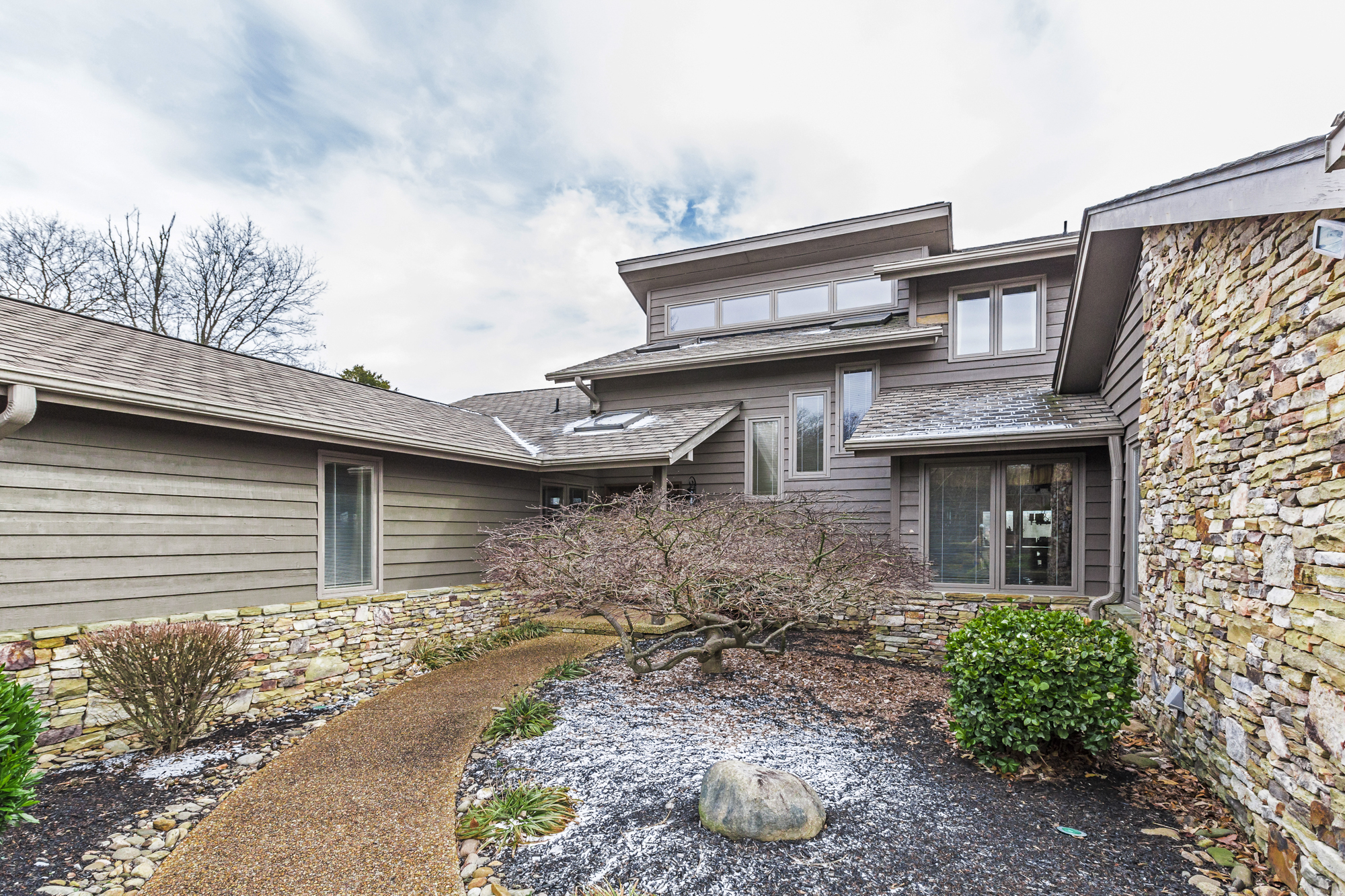 Residential For Sale – image 5