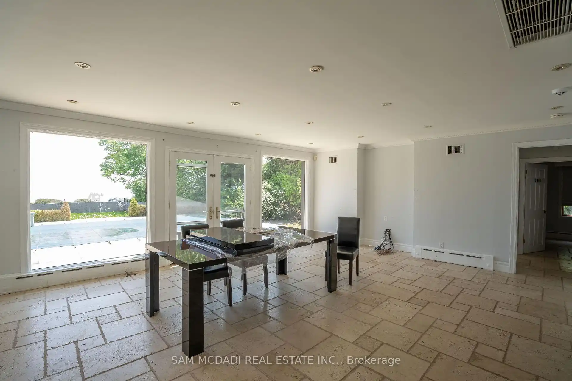1588 Watersedge Road, Mississauga (W13042692) – image 7
