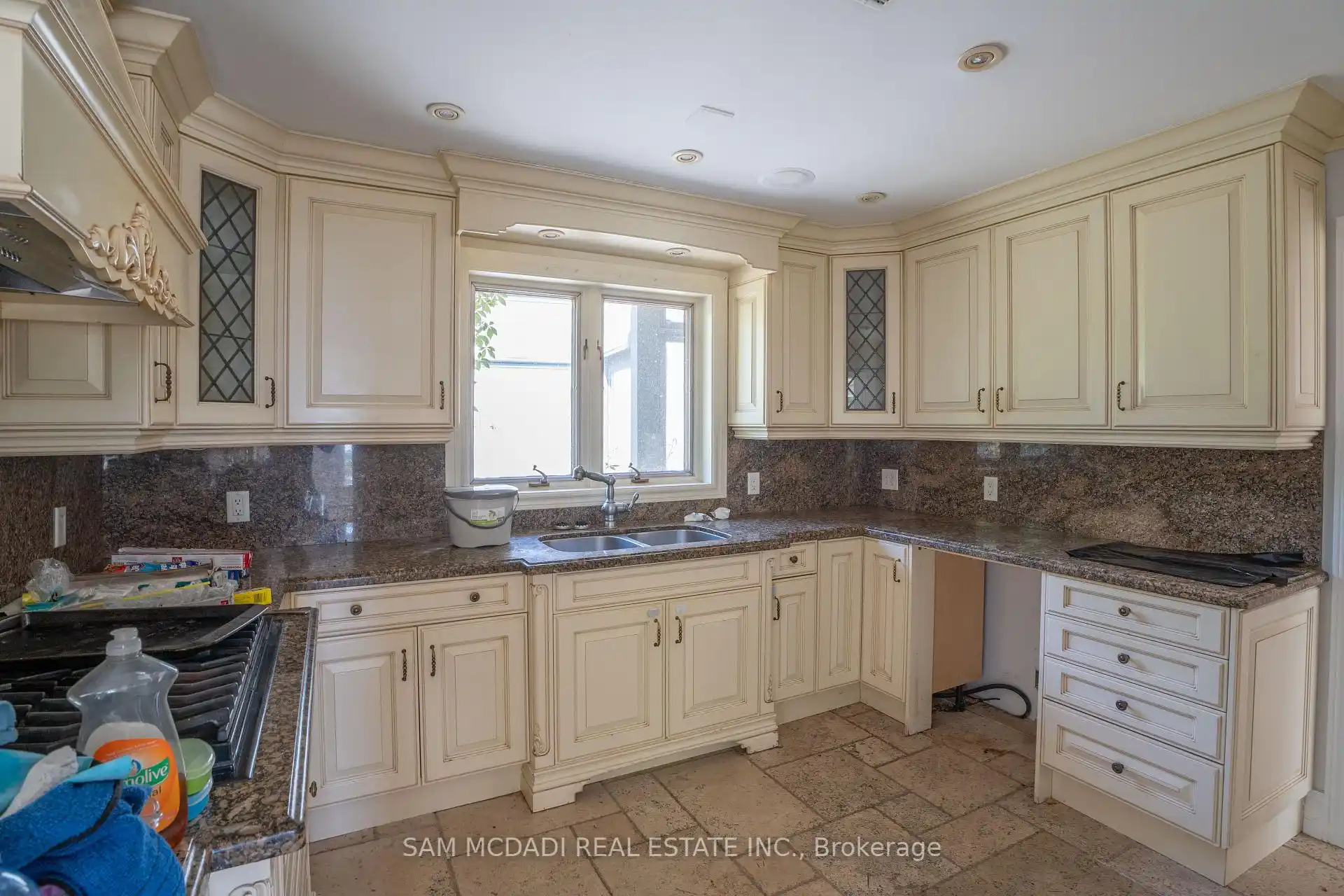 1588 Watersedge Road, Mississauga (W13042692) – image 8