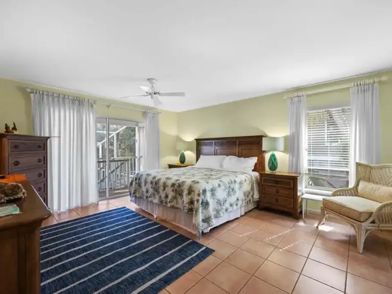 TROPICAL RETREAT – image 16