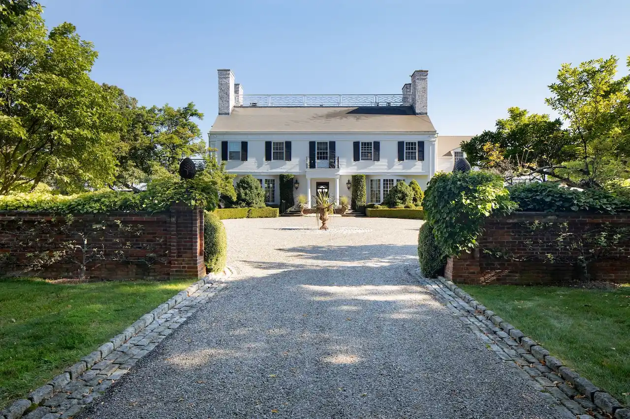 Historic 1929 Georgian Revival Estate on 70+ Acres | Salisbury, CT – image 2