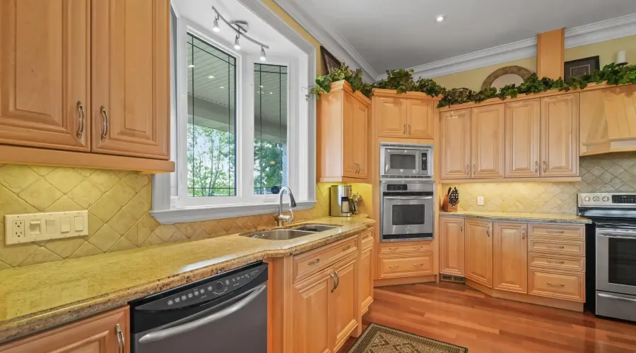 5431 Appleby Line, Burlington, Ontario, L7M 0P3, Canada, 4 Bedrooms Bedrooms, ,6 BathroomsBathrooms,Residential,For Sale,1946448