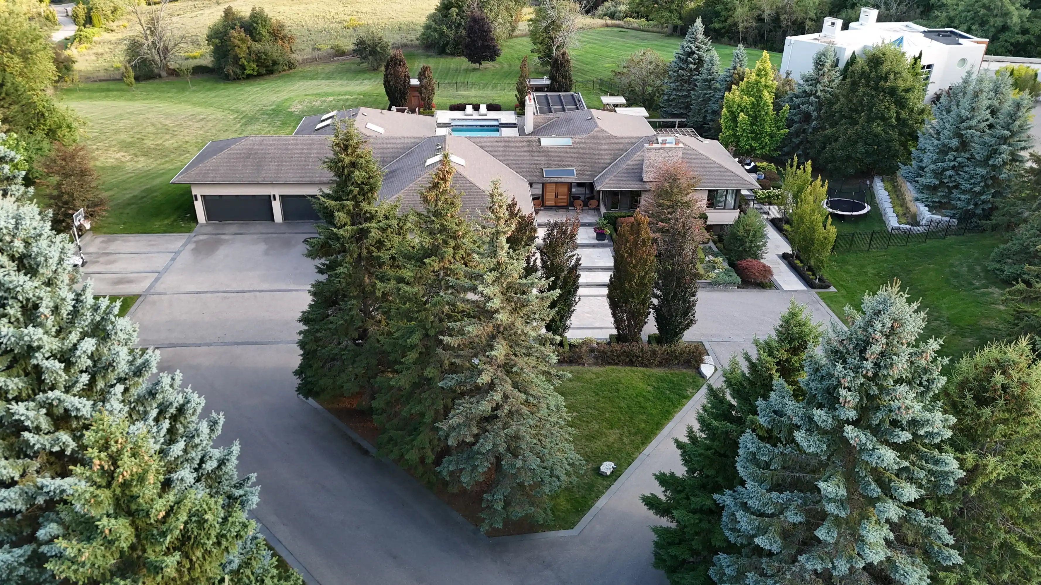 17 Dew Drop Crt, Vaughan – image 97