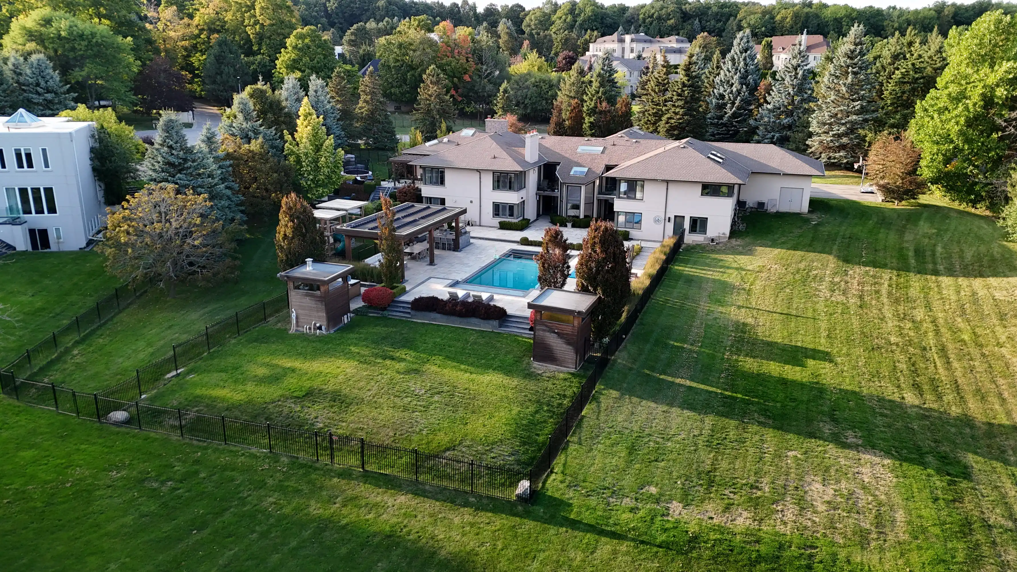 17 Dew Drop Crt, Vaughan – image 106