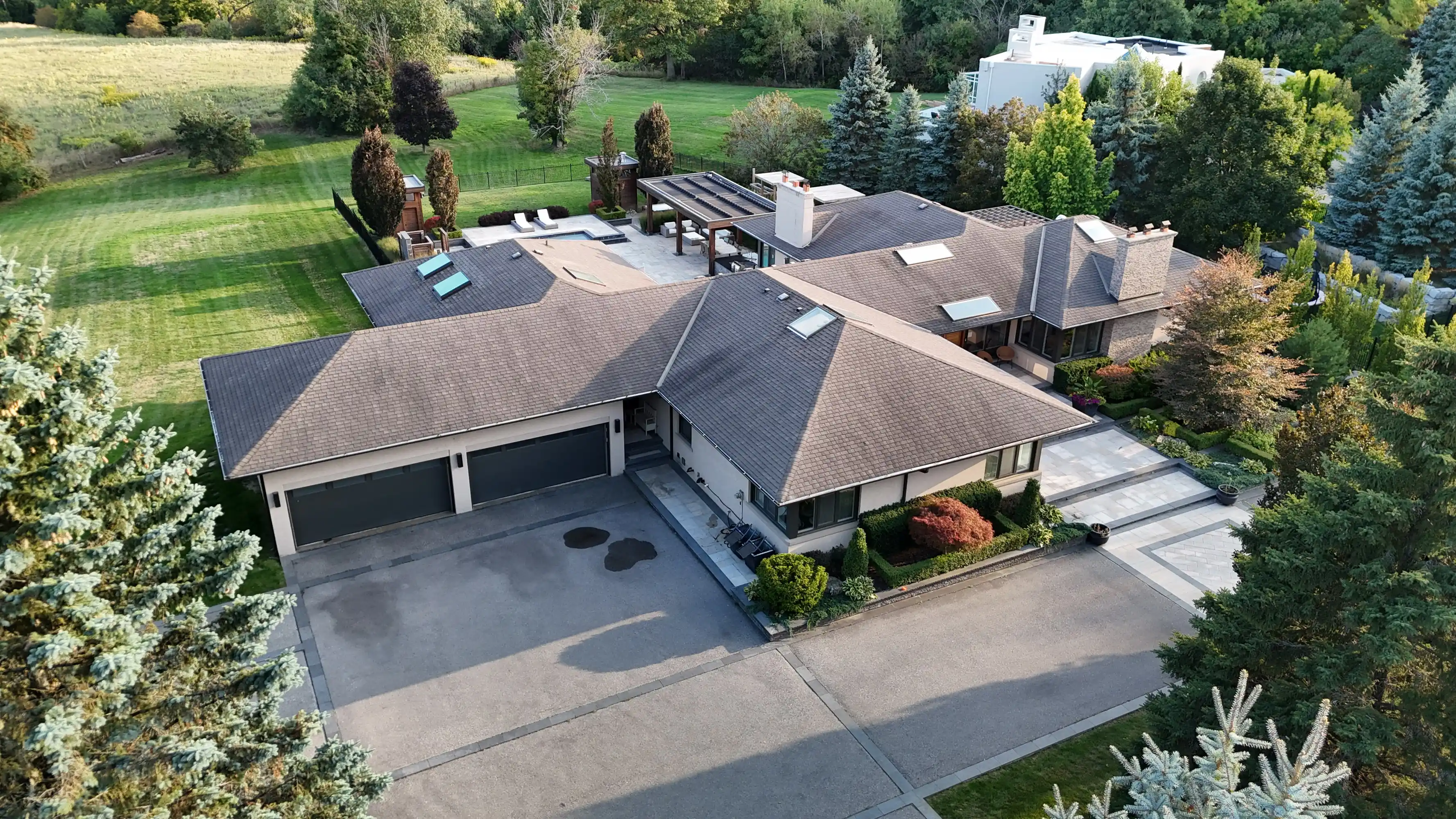 17 Dew Drop Crt, Vaughan – image 110