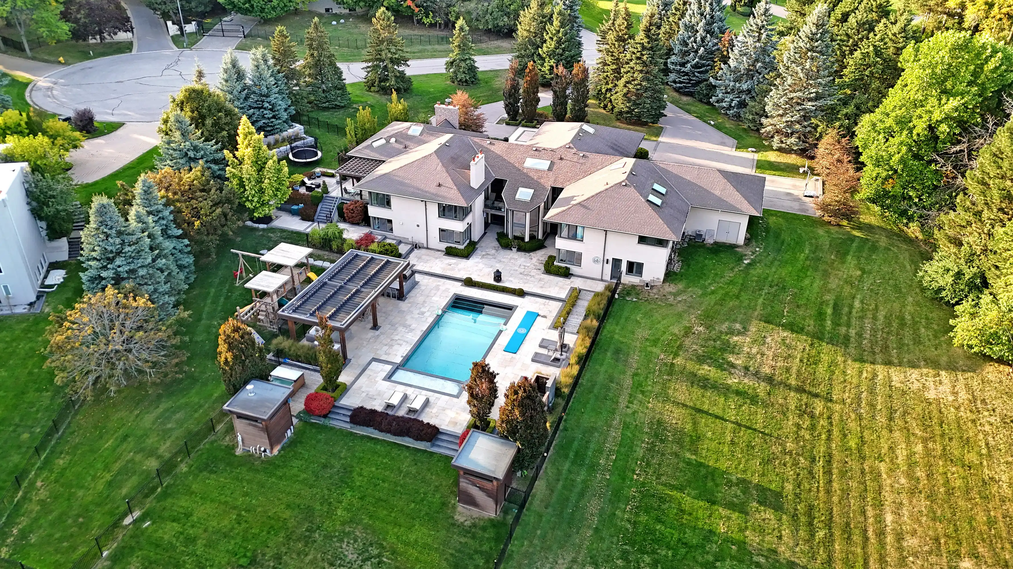 17 Dew Drop Crt, Vaughan – image 116